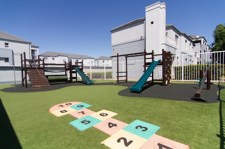 To Let 2 Bedroom Property for Rent in Vredekloof East Western Cape